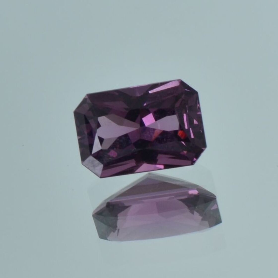 Spinel octagon purple untreated 5.22 ct.